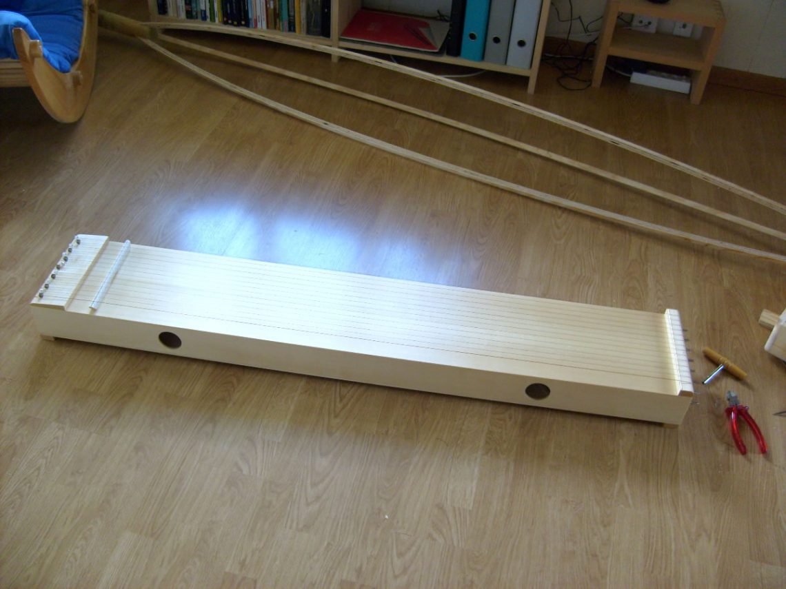 Monochord besaitet
